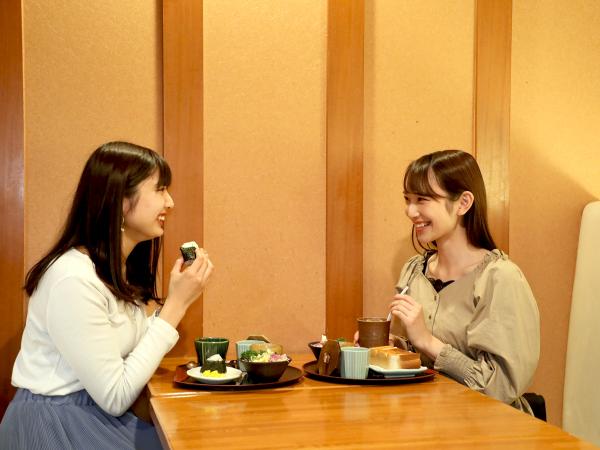 白壁カフェ 花ごよみ