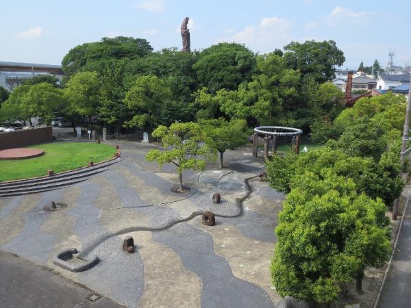 高浜市やきものの里かわら美術館 森前公園